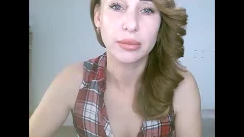 Snapshot of alice_sewx chatting on 11-13-25, 01:32 Alice Sewx online show from 11-13-25, 01:32