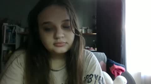 Cristal online show from 10-22-25, 05:41