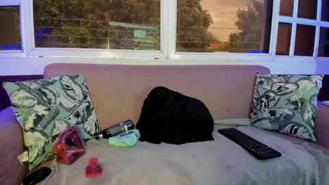 alice_simpson1 online show from 10-13-25, 11:54