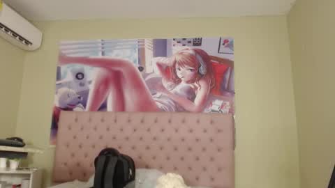 Snapshot of alice_sofia chatting on 02-22-25, 10:40 Sofia online show from 02-22-25, 10:40