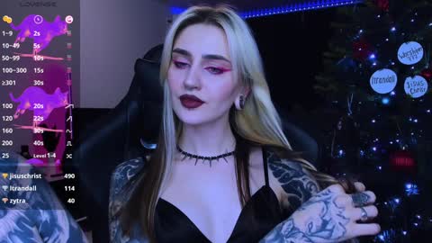 Alice online show from 12-20-24, 09:39