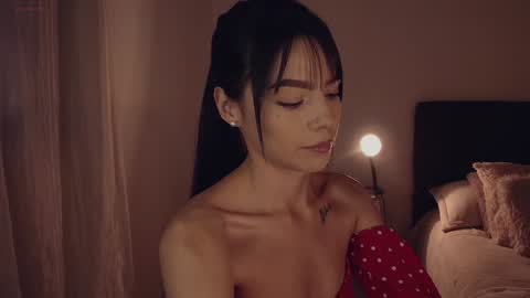 Snapshot of alice_steffen chatting on 01-26-25, 05:02 evedam online show from 01-26-25, 05:02