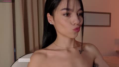 Snapshot of alice_steffen chatting on 09-15-25, 11:43 evedam online show from 09-15-25, 11:43