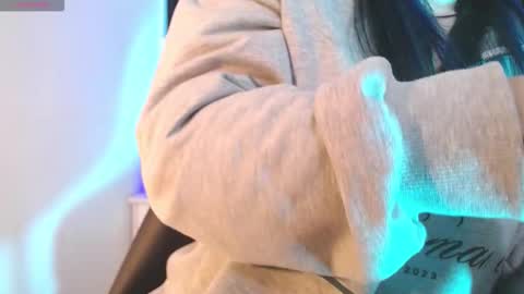 Snapshot of alice_sweetmomma chatting on 11-03-25, 05:58 Alice online show from 11-03-25, 05:58