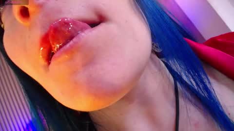 Snapshot of alice_sweetmomma chatting on 12-14-25, 10:42 Alice online show from 12-14-25, 10:42