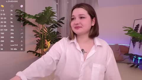 Alice  online show from 03-11-25, 03:23