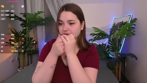 Alice  online show from 09-10-25, 02:39