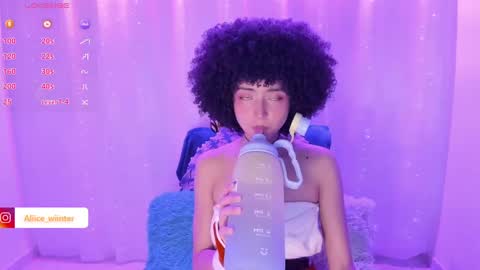 Alice  online show from 12-24-24, 07:33