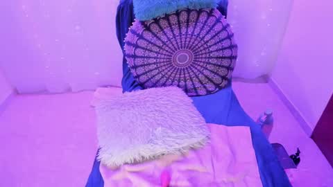 Alice  online show from 12-26-24, 02:01