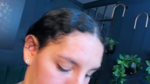 Snapshot of aliceandsia chatting on 10-29-25, 03:09 Alice and Asia online show from 10-29-25, 03:09