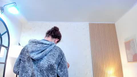 Alice and Asia online show from 04-09-26, 07:30