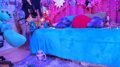     online show from 06-08-26, 09:48