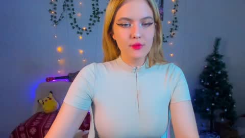 Snapshot of alicecaseyy chatting on 12-01-24, 08:20 AliceCasey online show from 12-01-24, 08:20