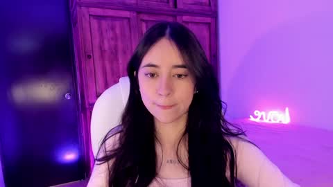 Aliceee  ..   97YP9VWGZHrefnav wishlist lists 1 online show from 01-12-25, 09:08