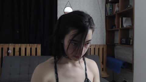 alicee_logan_ online show from 02-05-25, 01:15