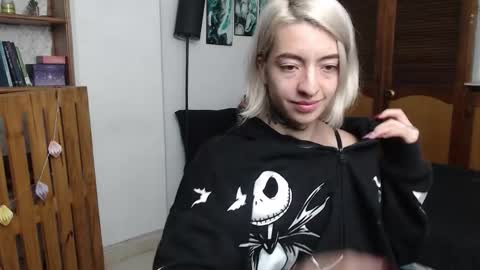 alicee_logan_ online show from 03-10-26, 12:48