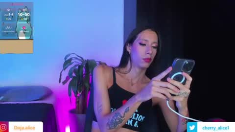 Snapshot of alicee_salvatore chatting on 07-20-26, 10:50 Alice Salvatore online show from 07-20-26, 10:50