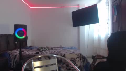aliceesmiths online show from 05-26-26, 06:26