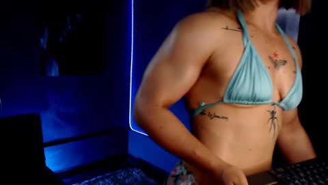 Snapshot of alicefit_212 chatting on 10-08-25, 01:53 alicefit_212 online show from 10-08-25, 01:53