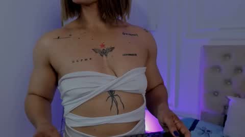 Snapshot of alicefit_212 chatting on 10-09-25, 01:31 alicefit_212 online show from 10-09-25, 01:31