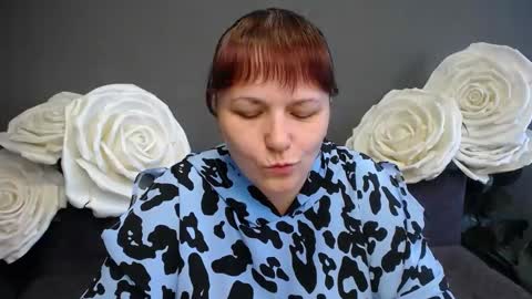 AliceInks online show from 09-14-25, 06:56