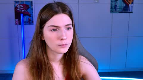 Alice online show from 10-22-25, 05:08