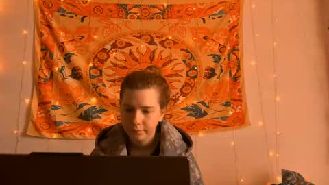 Alice online show from 04-17-26, 06:05