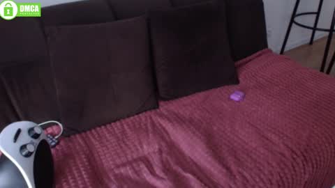 Alice online show from 02-25-25, 01:06