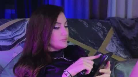 alicejameson online show from 09-11-25, 09:04