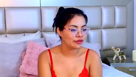 AliceLavender online show from 07-26-26, 01:36