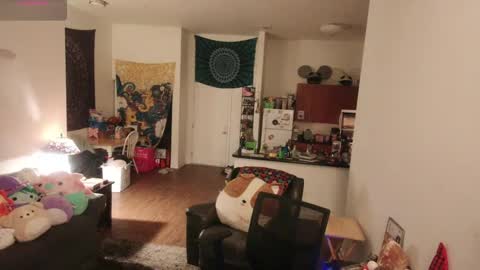 Alice Liddell online show from 09-16-25, 05:08