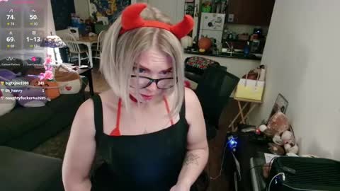 Alice Liddell online show from 10-09-25, 03:15