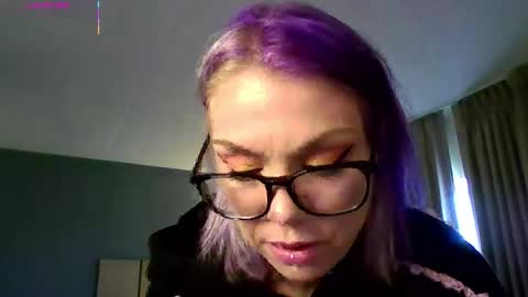 Alice Liddell online show from 04-10-26, 02:00