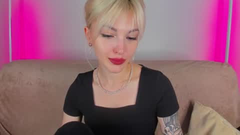 alicemonro online show from 07-08-26, 01:43