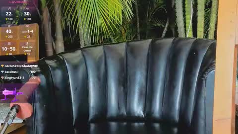 Snapshot of alicemrtnzz chatting on 10-30-25, 12:01 alicemrtnzz online show from 10-30-25, 12:01