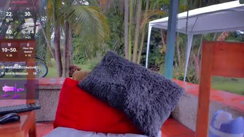 Snapshot of alicemrtnzz chatting on 11-18-25, 09:52 alicemrtnzz online show from 11-18-25, 09:52