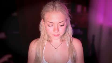 aliceoceaneyes online show from 10-30-25, 04:52