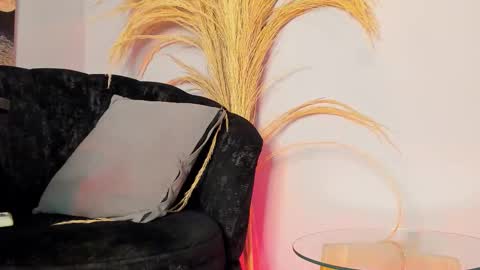 ALICE  online show from 10-26-25, 01:33