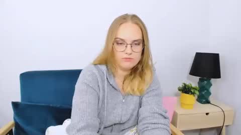 alicesensitive online show from 10-17-25, 12:08