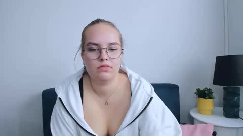 alicesensitive online show from 10-25-25, 08:55