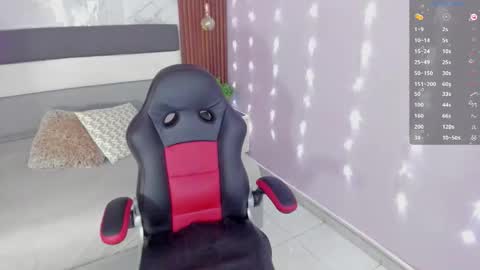          online show from 11-18-25, 01:37