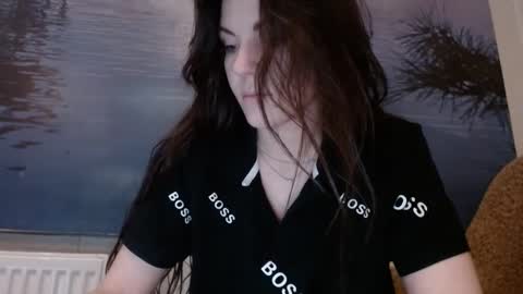 Snapshot of alicetailorrr chatting on 02-16-25, 02:21 AliceTailorrr online show from 02-16-25, 02:21