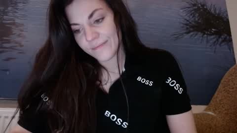 Snapshot of alicetailorrr chatting on 02-16-25, 05:26 AliceTailorrr online show from 02-16-25, 05:26