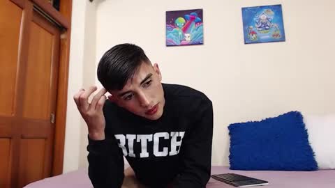 Snapshot of aliceusher_1 chatting on 09-17-25, 11:17 J Ruiz online show from 09-17-25, 11:17