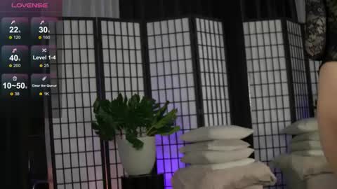 Alice online show from 07-30-26, 03:22