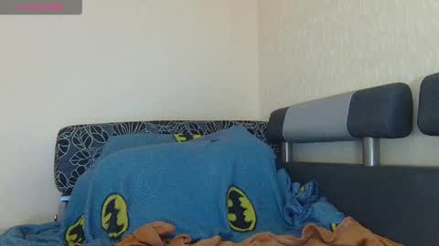 AliceWoolfy online show from 04-23-26, 07:49