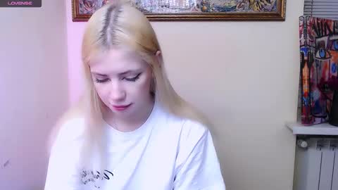 Snapshot of alicexooo_ chatting on 02-26-26, 09:08 Alice online show from 02-26-26, 09:08