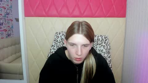 Alice  Princess  online show from 04-10-26, 03:12