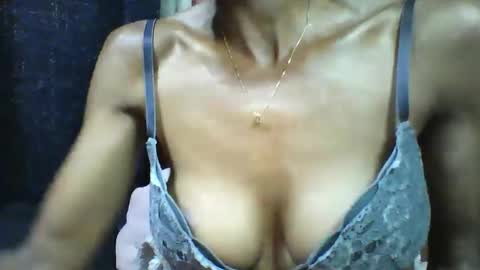 alicia253177 online show from 09-18-25, 05:37