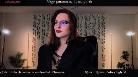 Alicia online show from 06-13-26, 06:39